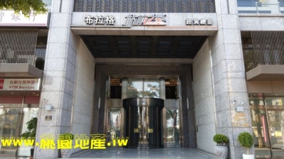 站前布拉格商辦@車位可租@青埔高鐵站對面,桃園市中壢區辦公商業大樓出租