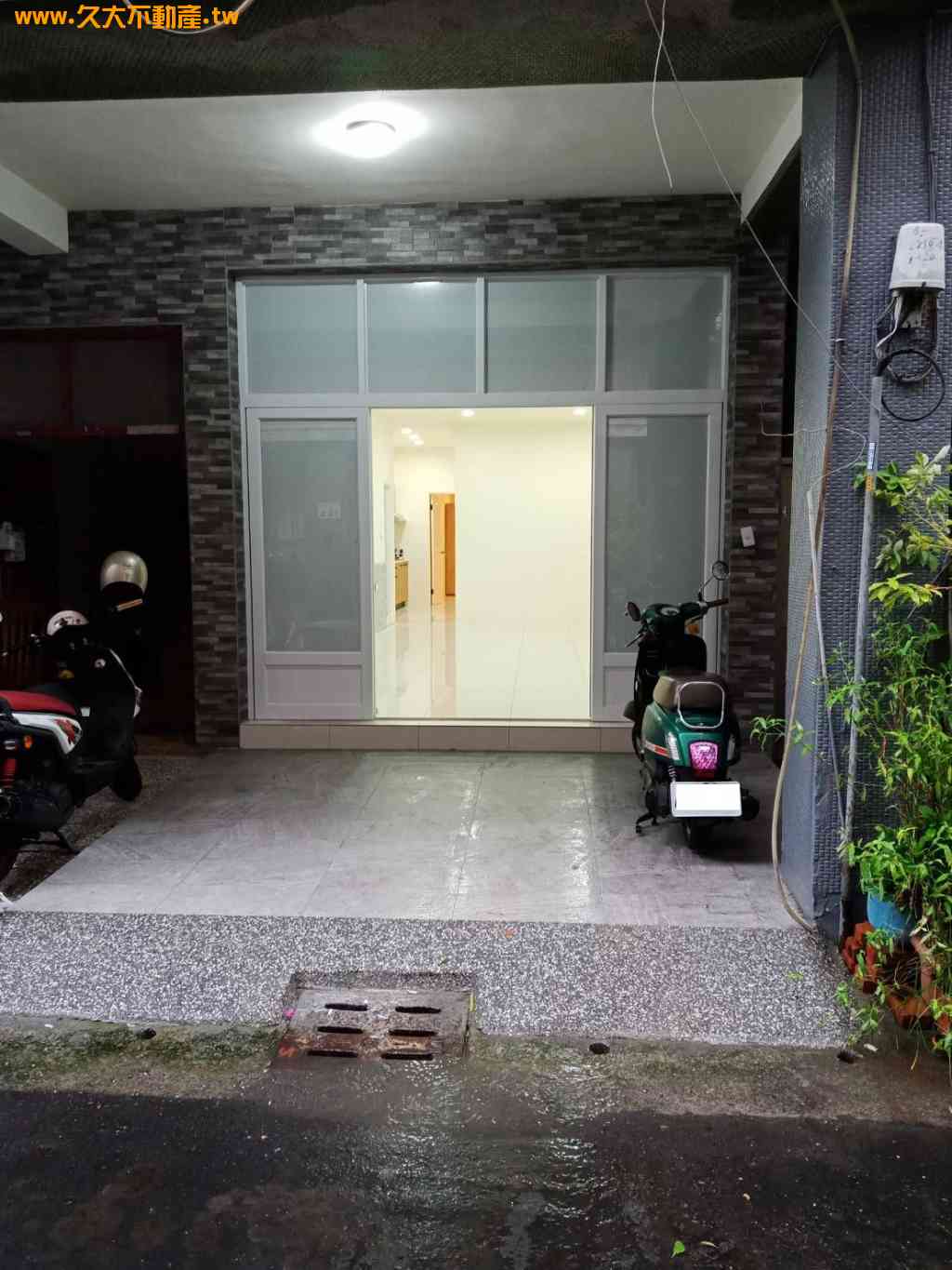 ***信義國小翻新一樓騎樓寓***視意圖